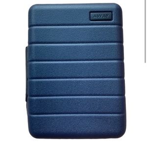 NWOT Mini Away Toiletry Bag